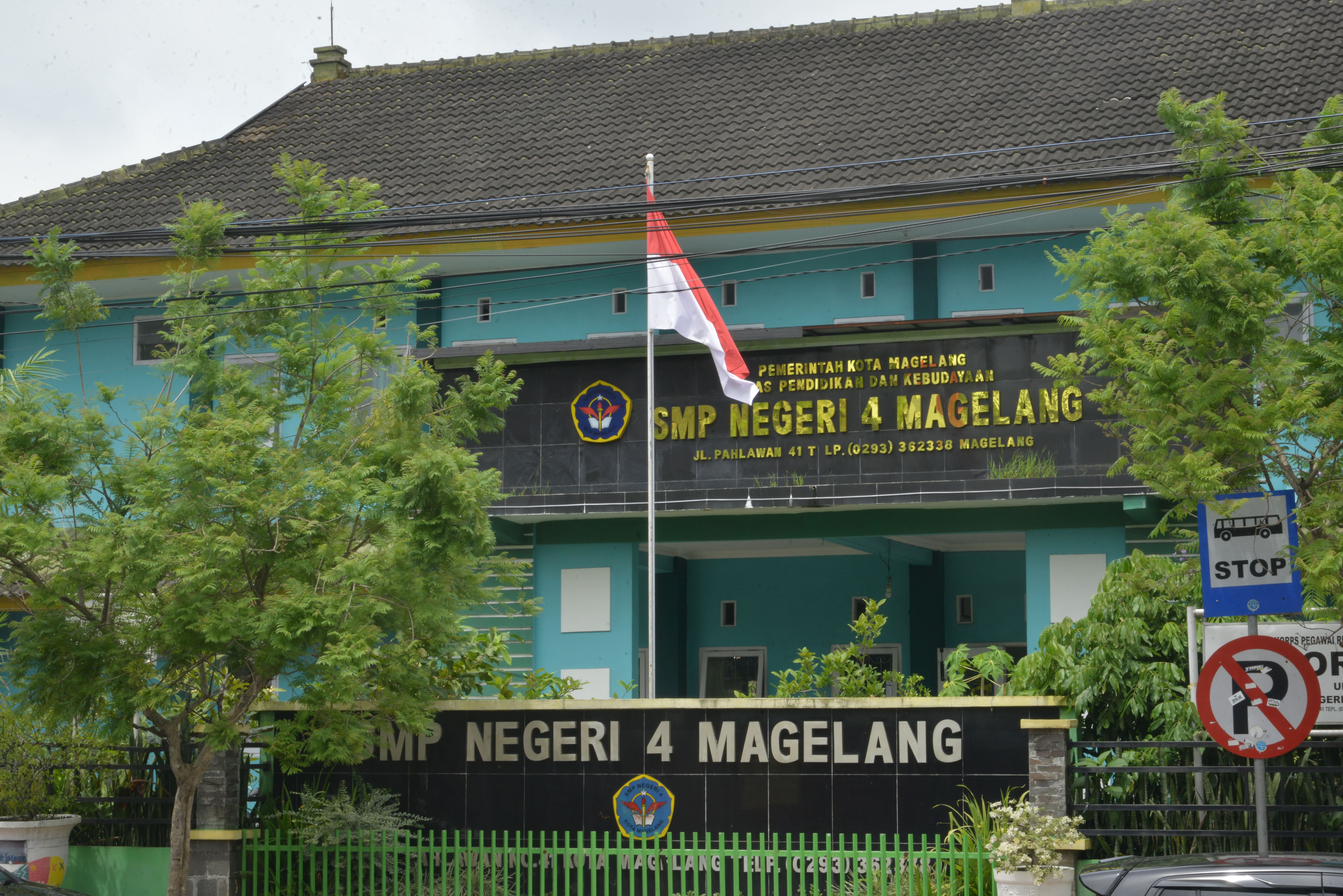 identitas SMP 4 (1)